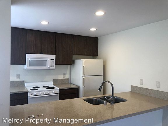 2nd image of 1202 E 6th St APT 05