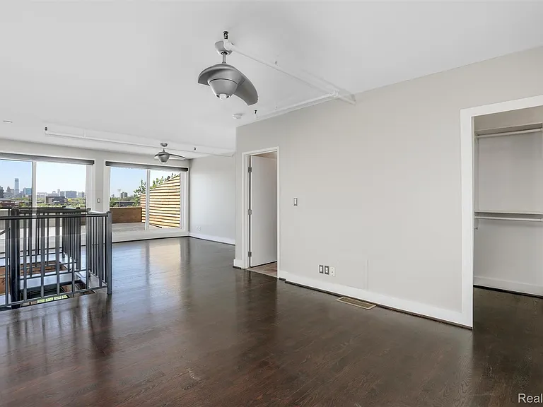 6533 E Jefferson Ave #413W — Photo 30