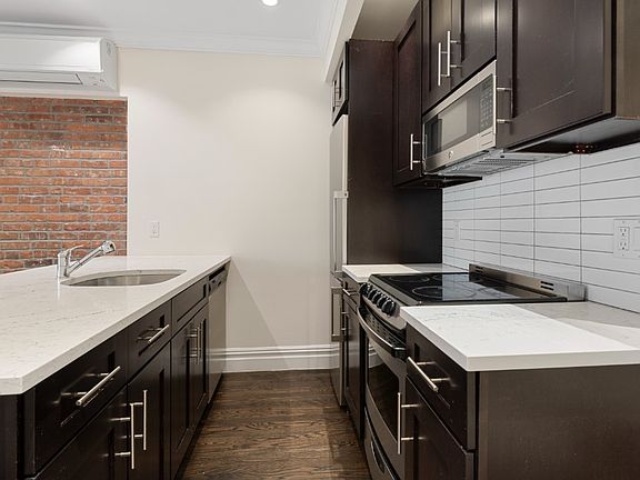 3rd image of 350 E 13th St APT 6
