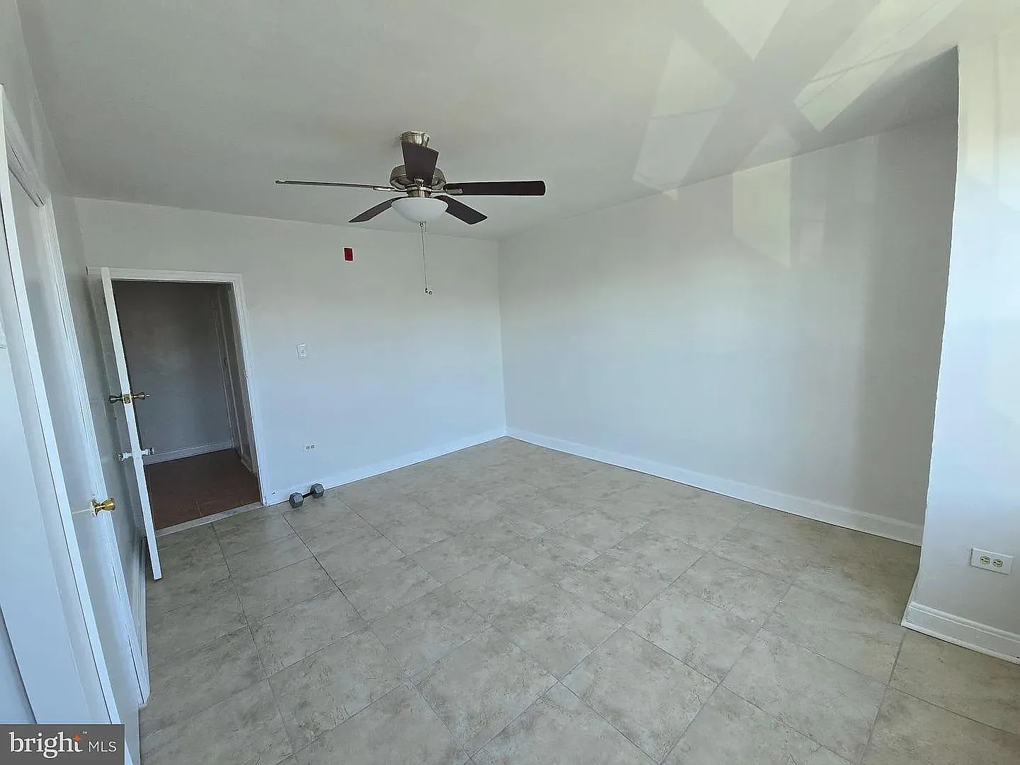 2 bed, 900 sqft, $1,100 — Photo 4