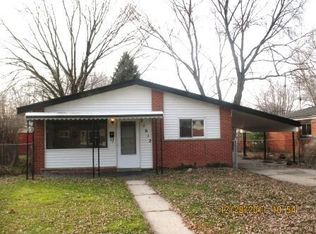 21612 Timberidge St, Saint Clair Shores, MI 48082