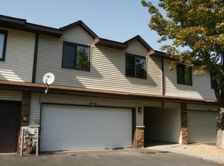 8571 Maplebrook Pkwy N, Brooklyn Park, MN 55445