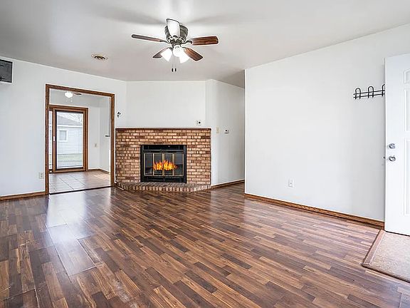 2nd image of 304 N Guyer St