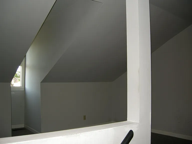 1910 Cherokee St — Photo 9