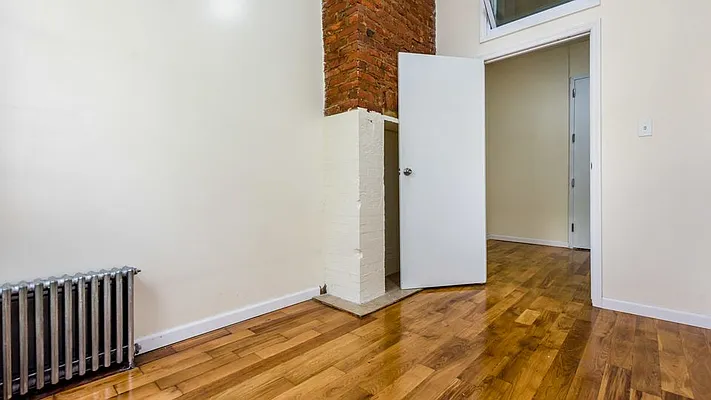 Rented by Nooklyn NYC LLC | media 36