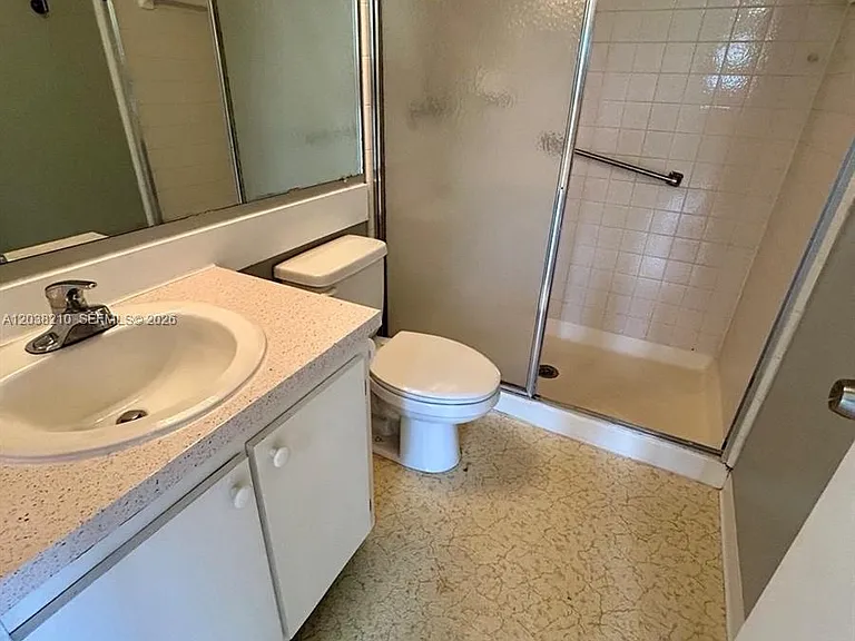 1113 Green Pine Blvd #H2 — Photo 10