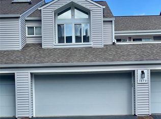 1850 Ridgeview Circle Dr, Ballwin, MO 63021