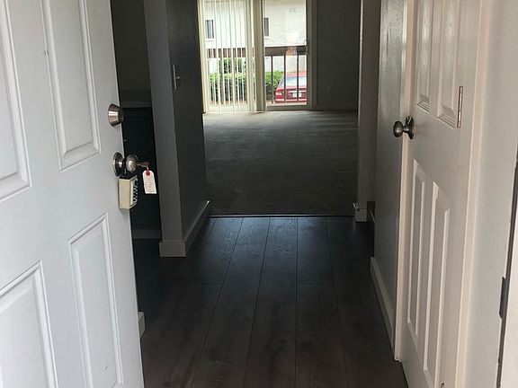 2nd image of 750 SW Harrier Cir APT 3