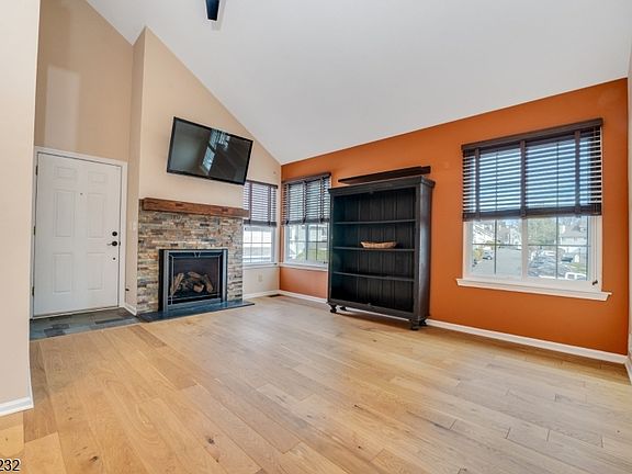 4th image of 32 Morgan Court