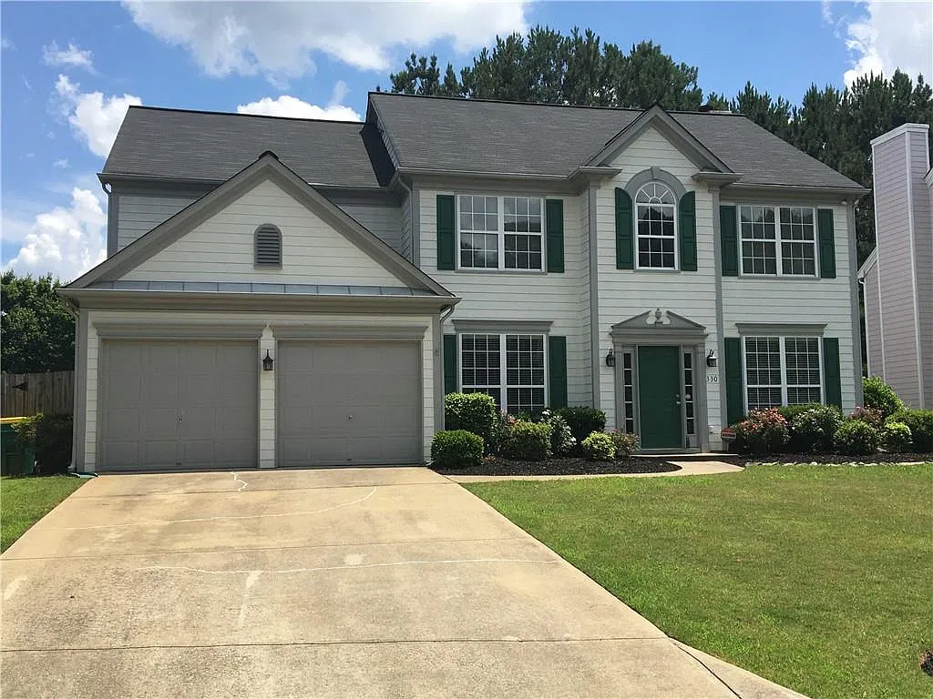 4 bed, 2.5 bath, 2675 sqft, $2,900 — Photo 1