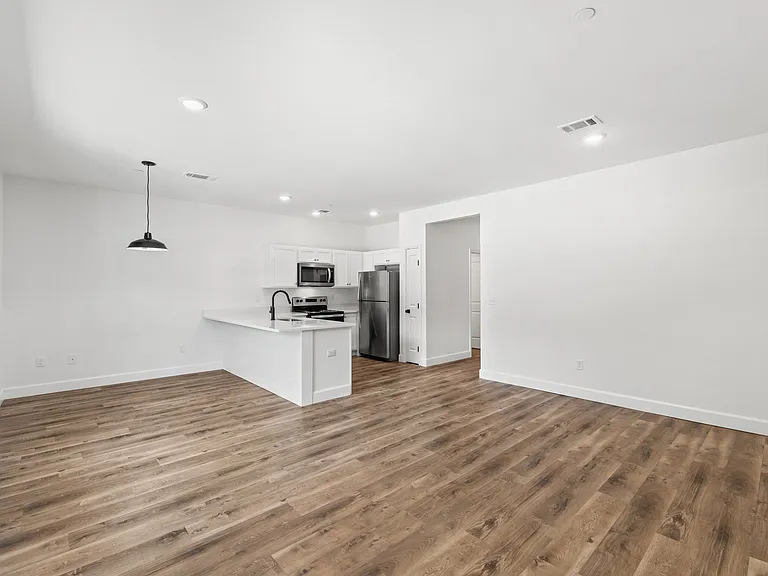 910 Barrow St #1 — Photo 18