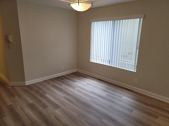 4th image of 1250 S Westgate Ave APT 103