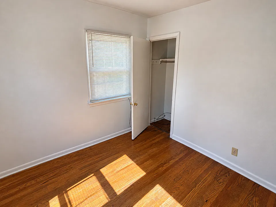 2 bed, 1.0 bath, 600 sqft, $1,250