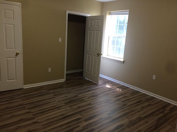5th image of 1201 Arlington Dr #17