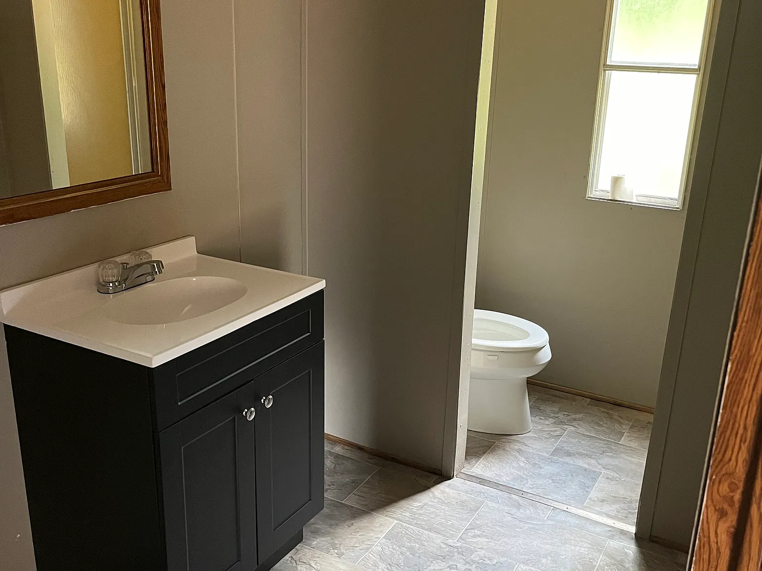 3 bed, 1280 sqft, $825 — Photo 2