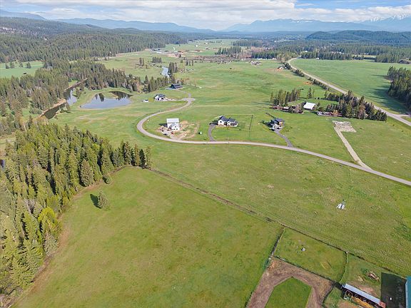 3rd image of 196 River Ranch Rd