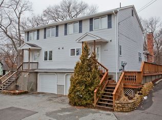 331-333 Montgomery St, Chicopee, MA 01020