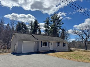 121 School St, Northfield, MA 01360