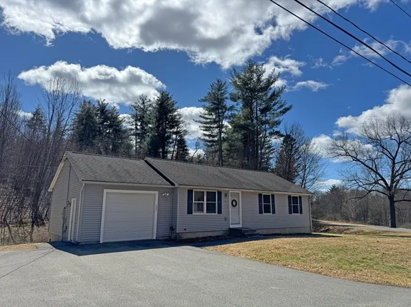 121 School St, Northfield, MA 01360