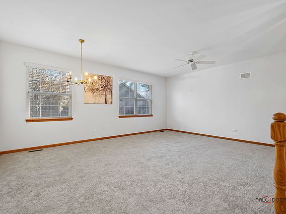 5th image of 100 Enfield Ln