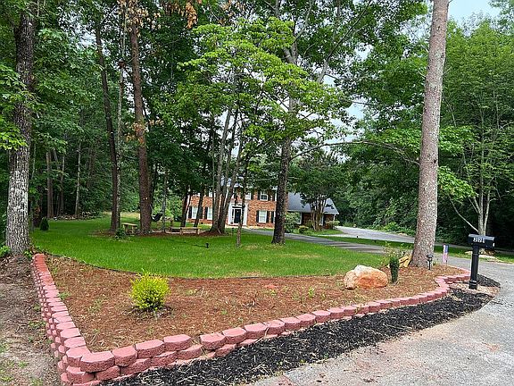 2nd image of 221 Pine Hill Dr