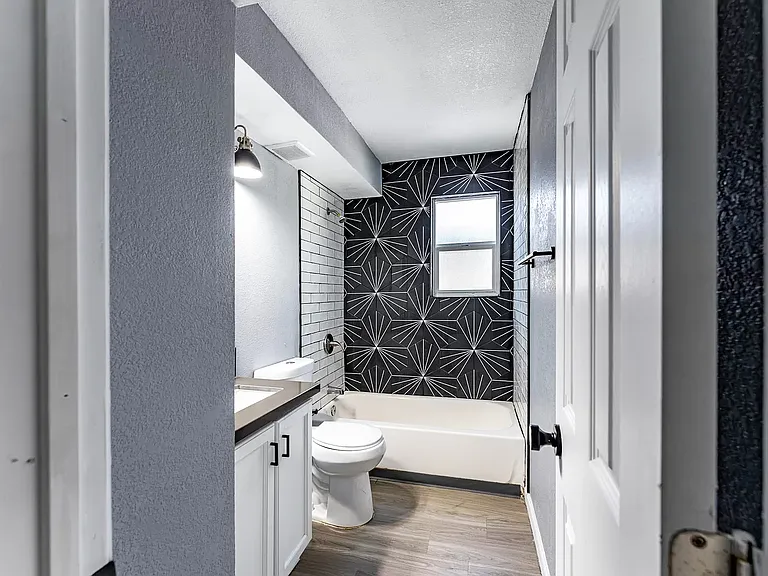 2014 W Berridge Ln #3 — Photo 25
