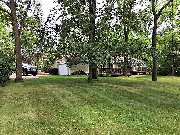 4th image of 22987 W Thirteen Mile Rd