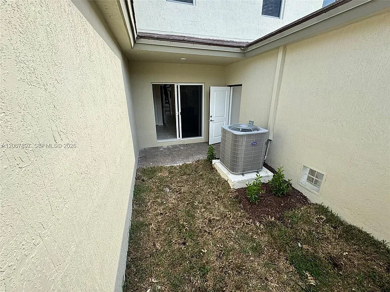 26422 SW 148th Ct #26422 — Photo 31