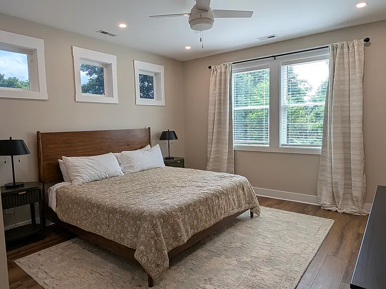 202 S Hancock St — Photo 26