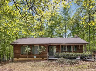 23 W Lake Forest Dr, Palmyra, VA 22963