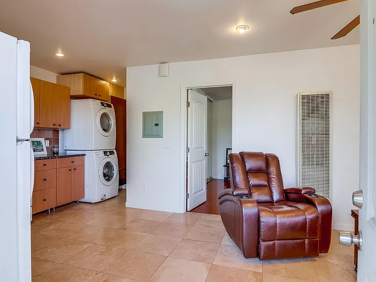 1859 1/2 Grand Ave #1 — Photo 6