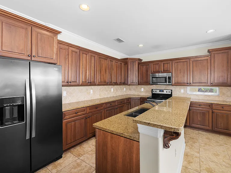 13 Dominica Ct — Photo 18