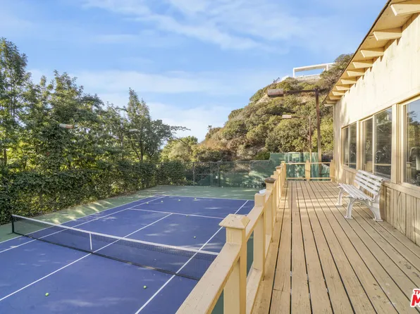 1880 Loma Vista Dr, Beverly Hills, CA 90210