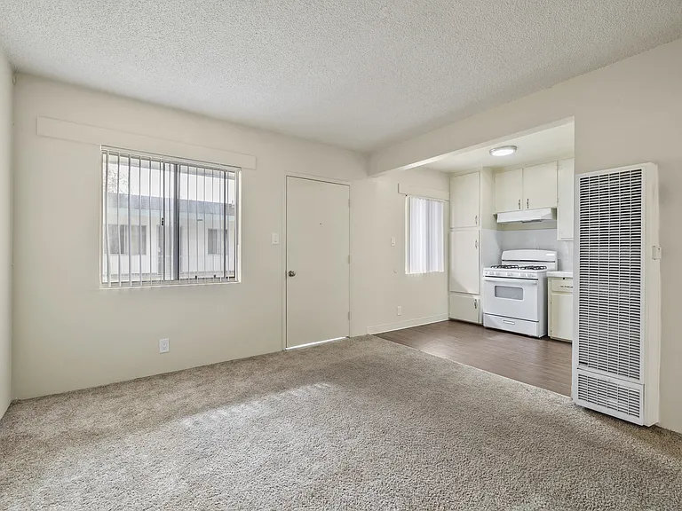 1135 Wilmington Blvd — Photo 15