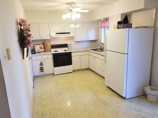 2nd image of 1811 Pleasant Run Rd