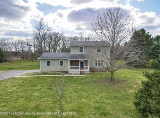 900 Palamino Dr, Ovid, MI 48866