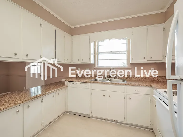 3708 Warsaw Ct — Photo 7