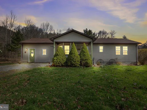 5338 Smith Creek Rd, Franklin, WV 26807