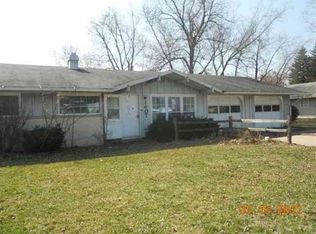 1607 Greenhill Dr, Warsaw, IN 46580