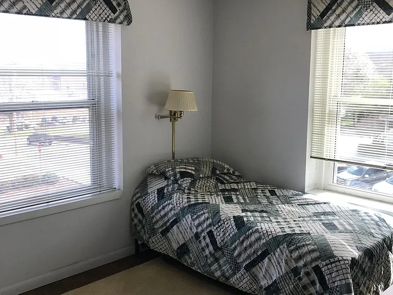 622 S Haywood St #303 — Photo 2