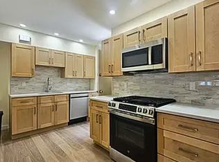 20-59 31st St #1L, Astoria, NY 11105
