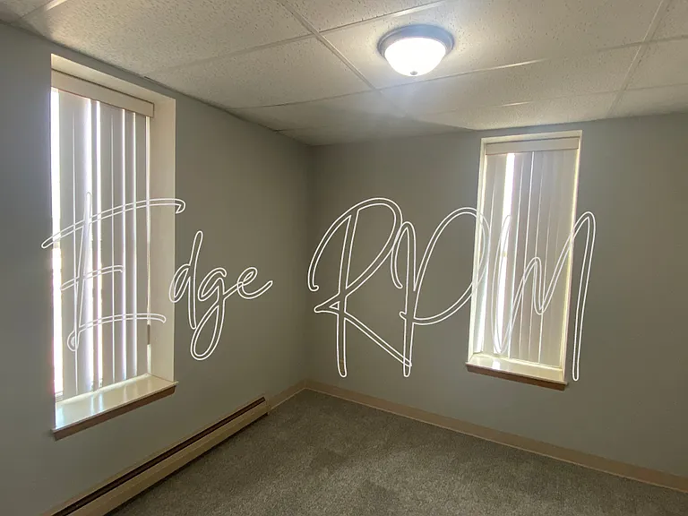 124 E Main St — Photo 8