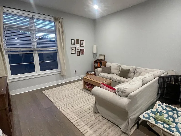 581 Jamestown — Photo 21