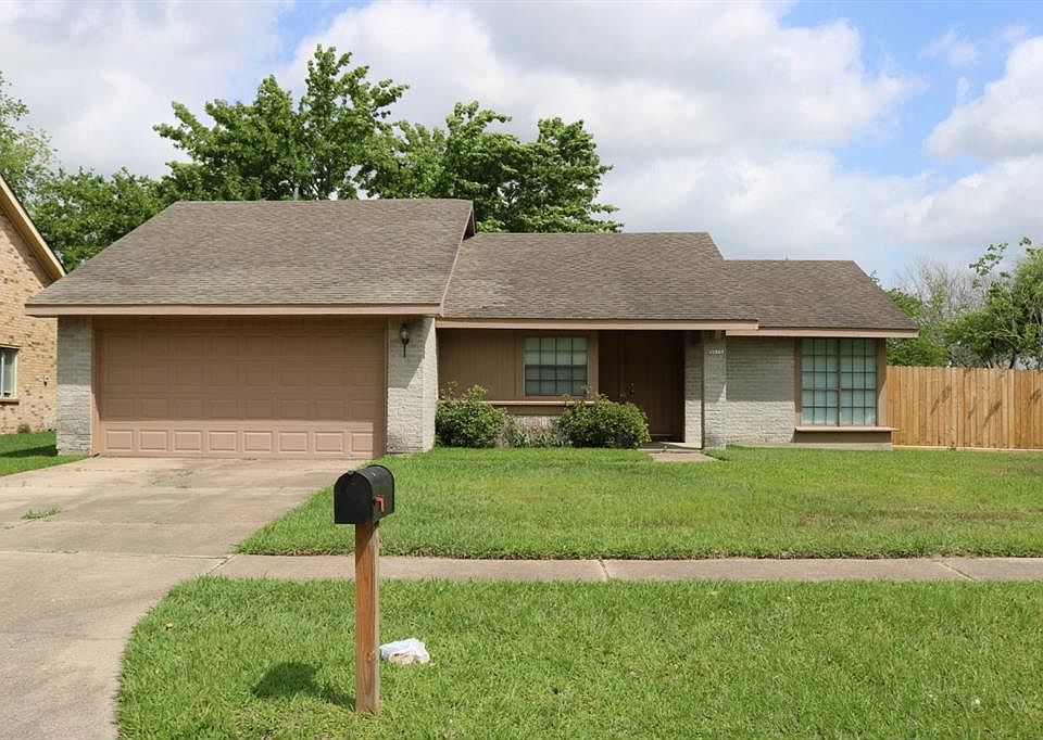 1st image of 22502 Braken Manor Ln