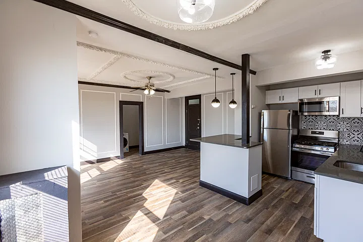 1 bed, 760 sqft, $1,210 — Photo 3