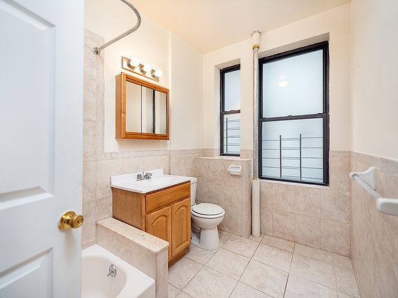 5th image of 812 W 181st St APT 52A