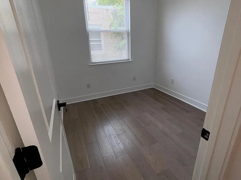 3190 Memphis St — Photo 19