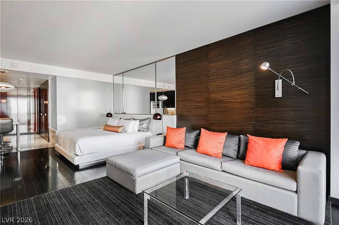 Studio, 1.0 bath, 615 sqft, $2,600 — Photo 4
