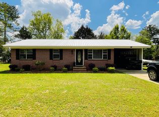 174 1st St E, Arabi, GA 31712