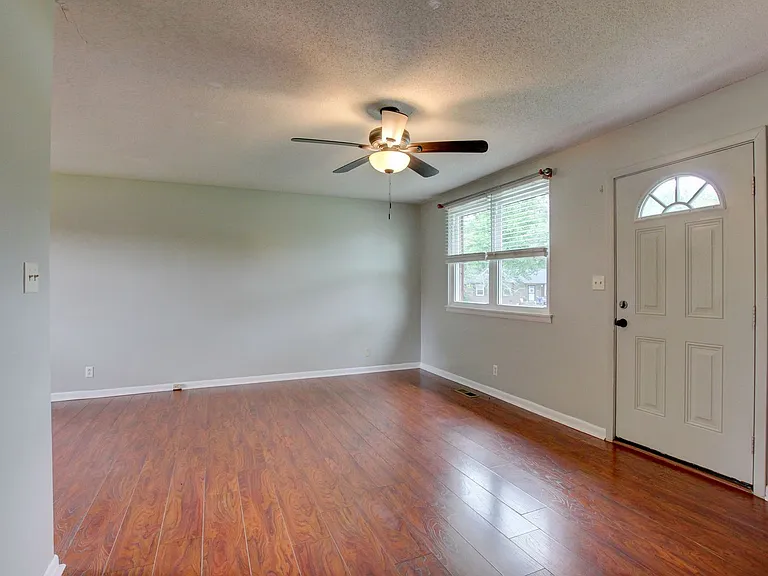 729 Welsey Dr — Photo 20